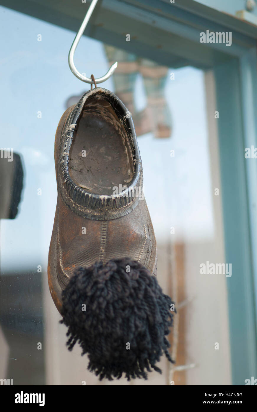 Toorie avec des chaussures en cuir, Athènes, Grèce Banque D'Images