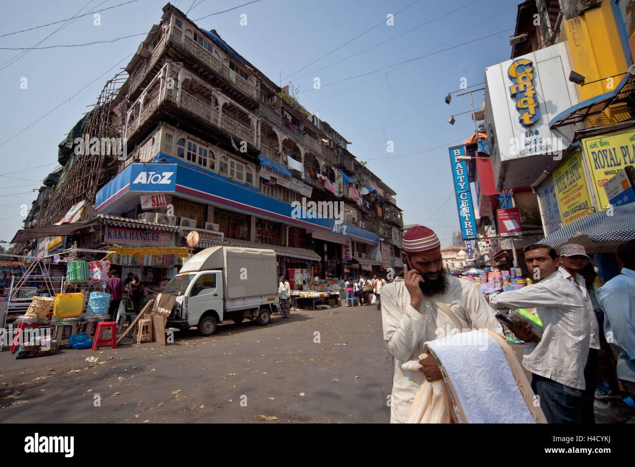 L'Inde, Mumbai, scène de rue, vendeur de rue Banque D'Images