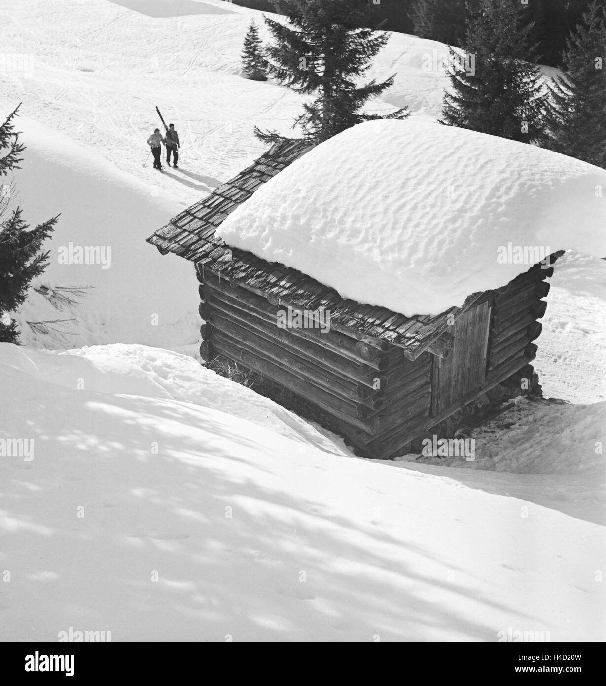 Ein Ausflug à ein Skigebiet in Bayern, Deutsches Reich 1930er Jahre. Un voyage d'une région de ski en Bavière, Allemagne, 1930. Banque D'Images