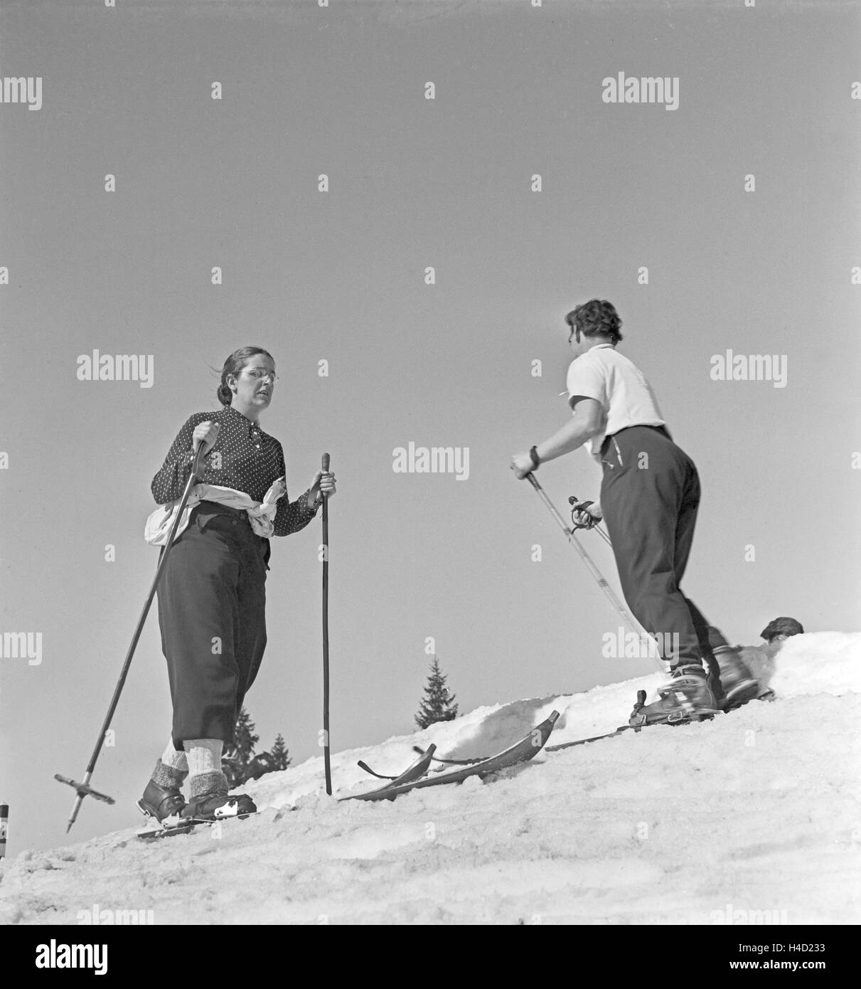 Skigebiet am Feldberg im Schwarzwald, Deutsches Reich 1930er Jahre. Région de ski au Mont Feldberg en Forêt-Noire, Allemagne 1930. Banque D'Images