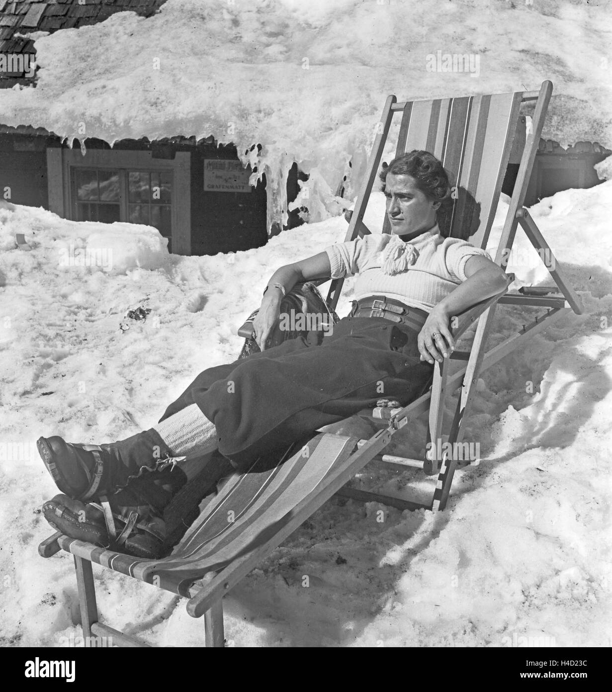 Skigebiet am Feldberg im Schwarzwald, Deutsches Reich 1930er Jahre. Région de ski au Mont Feldberg en Forêt-Noire, Allemagne 1930. Banque D'Images