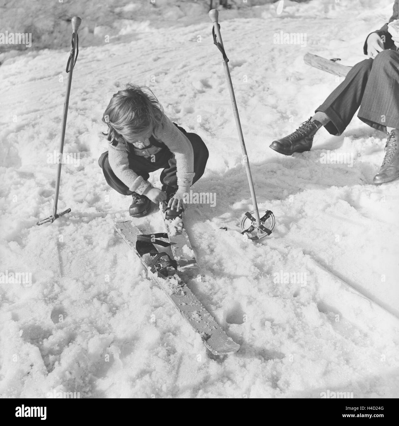 Skigebiet am Feldberg im Schwarzwald, Deutsches Reich 1930er Jahre. Région de ski au Mont Feldberg en Forêt-Noire, Allemagne 1930. Banque D'Images