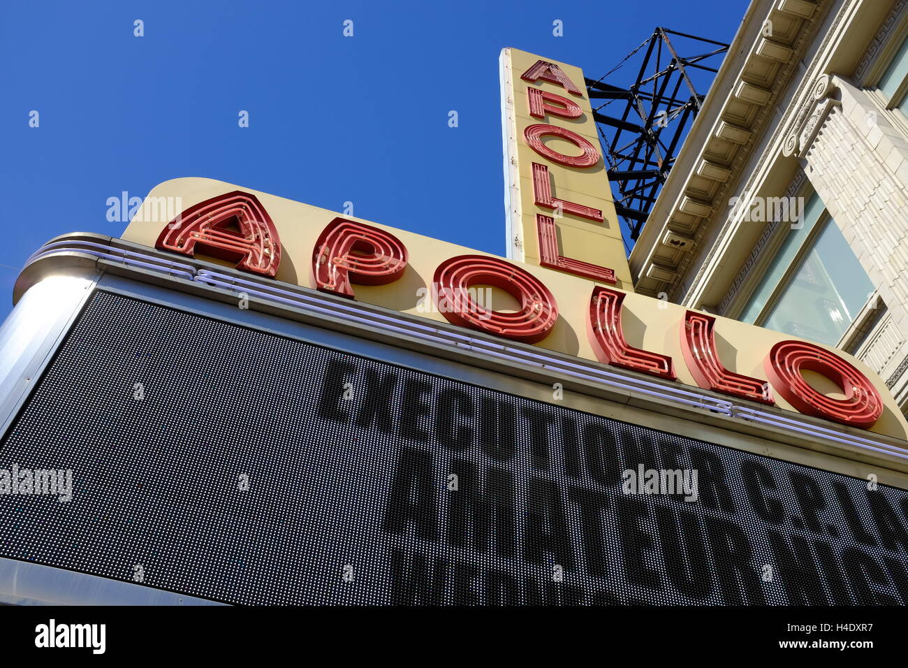 Des signes d'Apollo Theatre dans le bâtiment du théâtre.Harlem,.Manhattan New York City, USA Banque D'Images