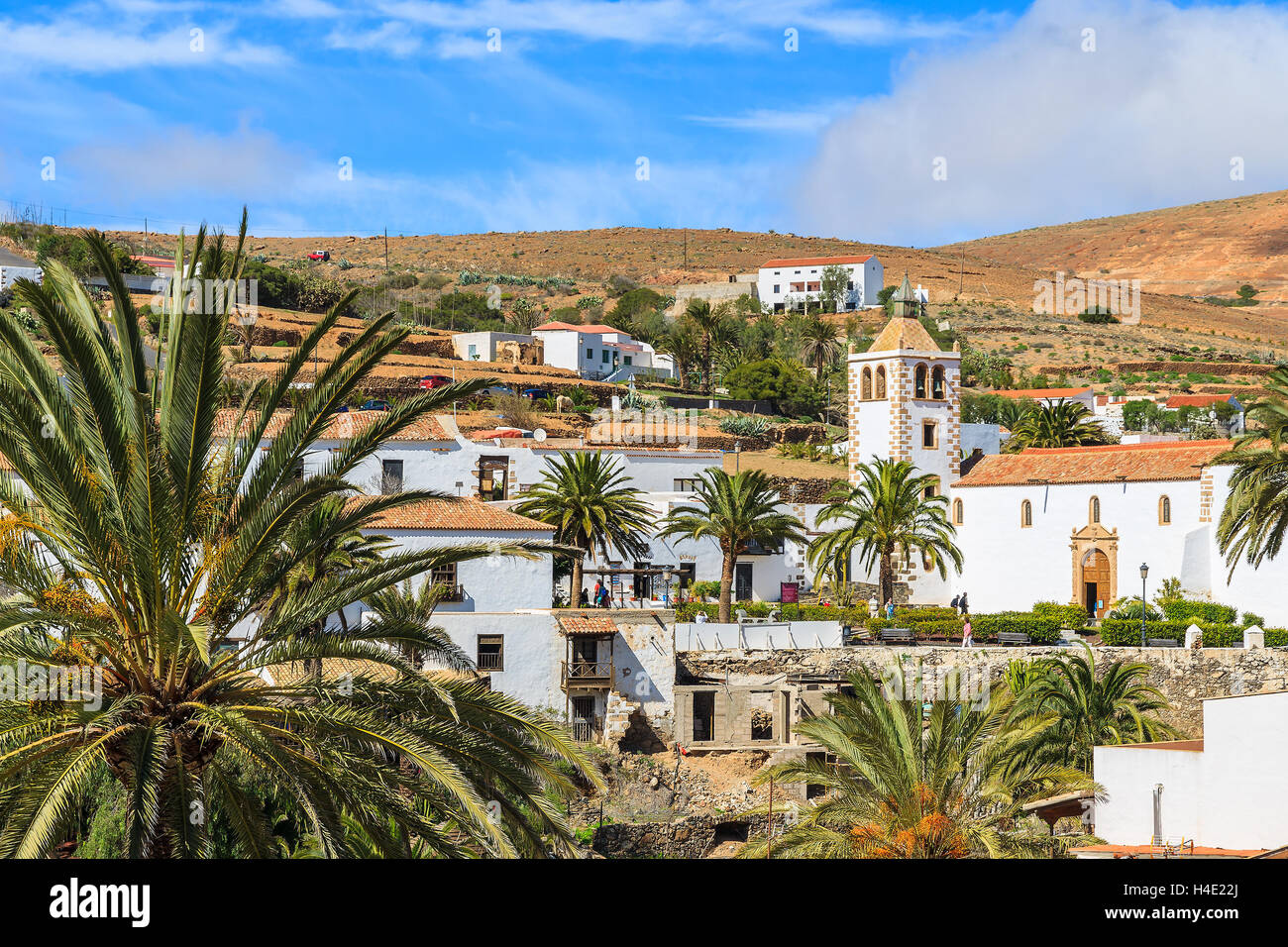 Avis de Betancuria village et cathédrale Santa Maria, Fuerteventura, Îles Canaries, Espagne Banque D'Images