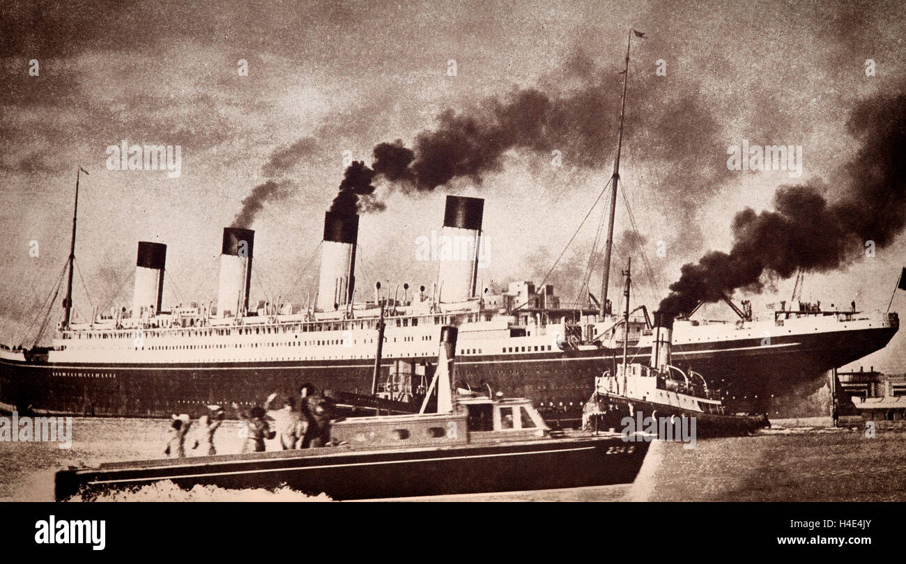 Le lancement de RMS Olympic, un paquebot transatlantique le 20 octobre 1910. Il a été le premier navire de la White Star Line's trio de classe olympique et les écrans de navire jumeau du Titanic. Contrairement aux navires de sa jeune soeur, a eu une longue carrière olympique, s'étendant sur 24 ans de 1911 à 1935. Ce service inclus, à bord comme pendant la Première Guerre mondiale, qui a gagné le surnom "Vieux fiable'. Banque D'Images