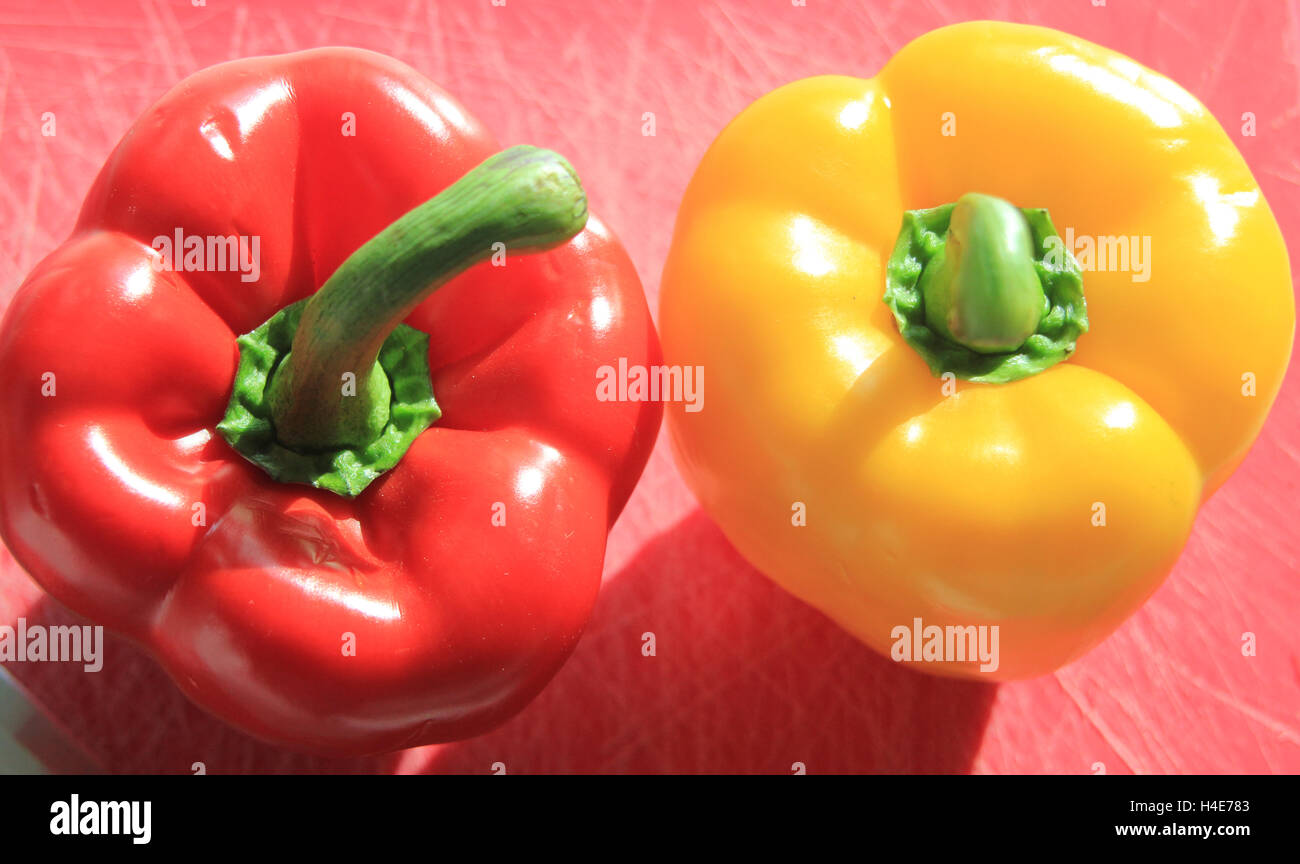 Poivron rouge et jaune ou capsicum Banque D'Images