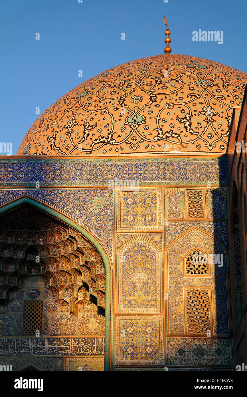 Détail de la coupole, la Mosquée de Sheikh Lotfollah, Ispahan, Iran Banque D'Images