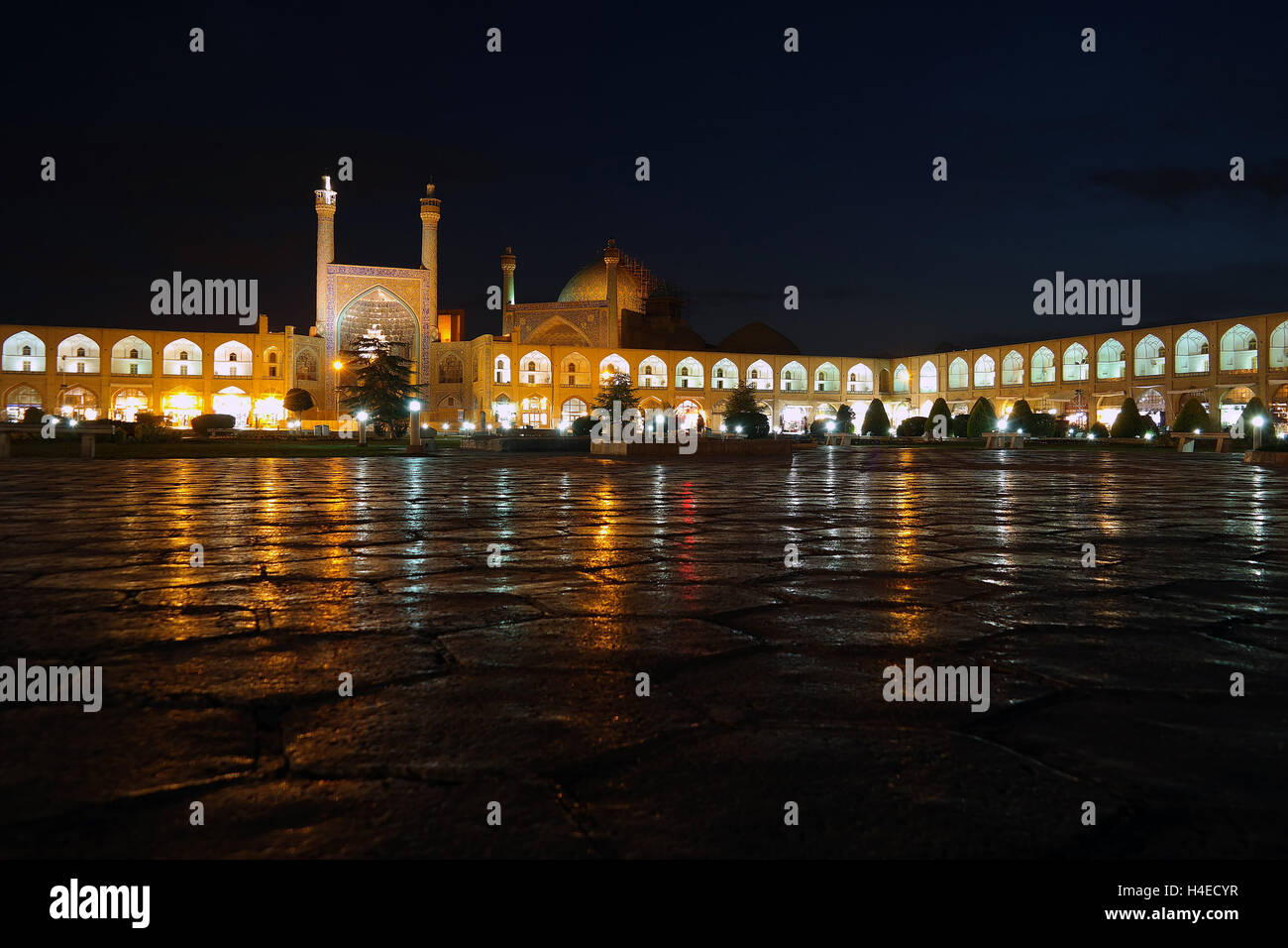Tard en soirée, de Naqsh-e Jahan Square également connu sous le nom de Place Imam, Ispahan, Iran Banque D'Images
