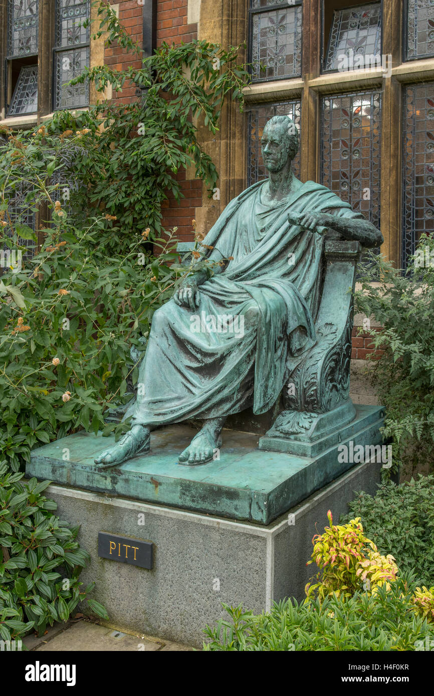 Statue de William Pitt le Jeune à Pembroke College, Cambridge, Cambridgeshire, Angleterre Banque D'Images