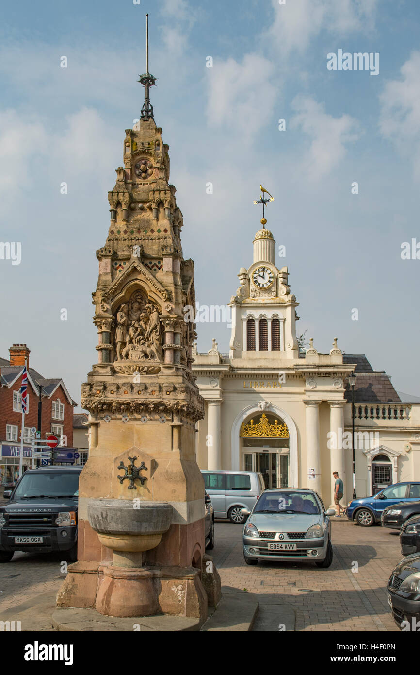 Croix du marché en place du marché, Saffron Walden, Essex, Angleterre Banque D'Images