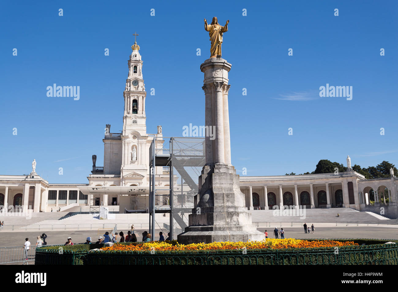 La Basilique de Notre-Dame du Rosaire de Fatima et le monument au Sacré Cœur de Jésus à Fatima, Portugal Banque D'Images
