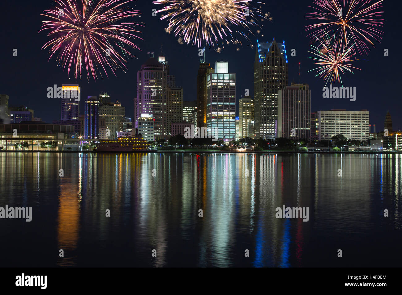 Le CENTRE-VILLE RIVIÈRE DETROIT DETROIT MICHIGAN USA Banque D'Images