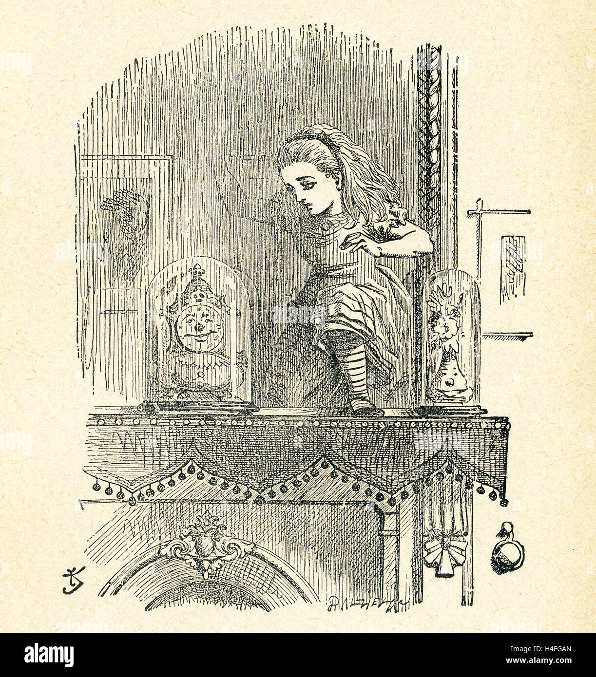 Cette illustration d'Alice braque le verre (miroir) et voyant un vieil  homme dans l'horloge , Pas une horloge réelle comme dans la chambre qu'elle  vient de gauche est de «par l'illustration de