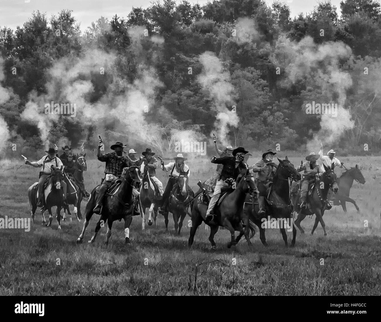 Wild West Train Robbers Photo Stock Alamy