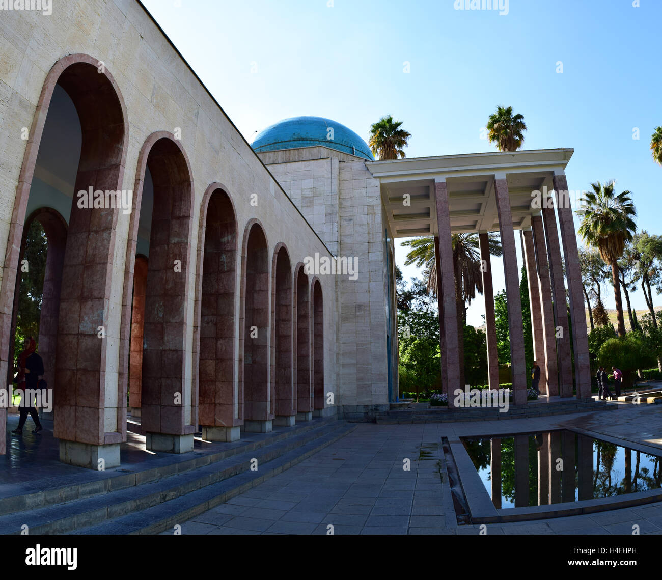 L'Iran, Shiraz, Ville panorama mausolée de Saadi Banque D'Images