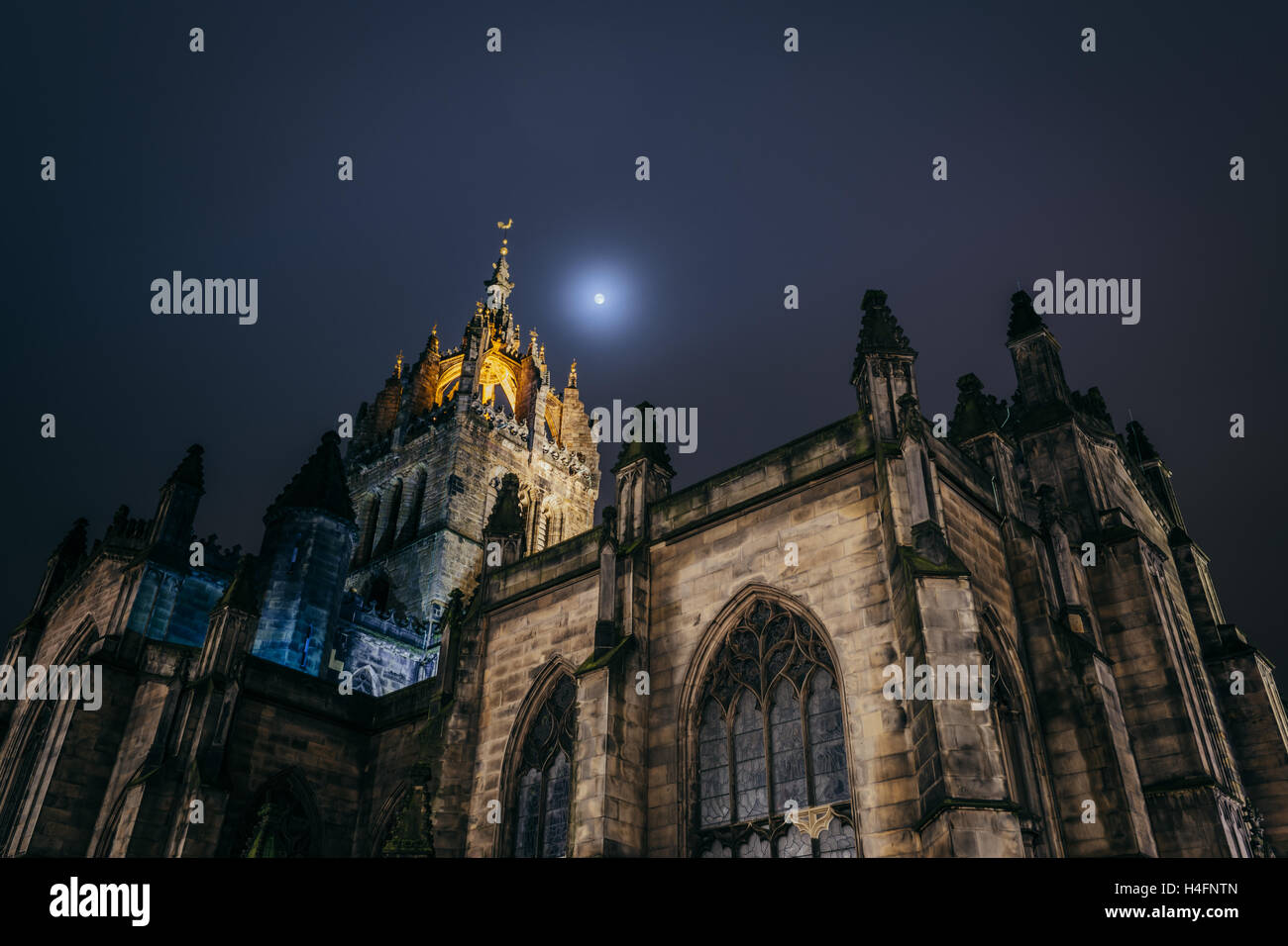 St Giles' Cathedral, le Haut Kirk d'Édimbourg. Prises de nuit sur le Royal Mile, Edinburgh, Scotland UK. Banque D'Images