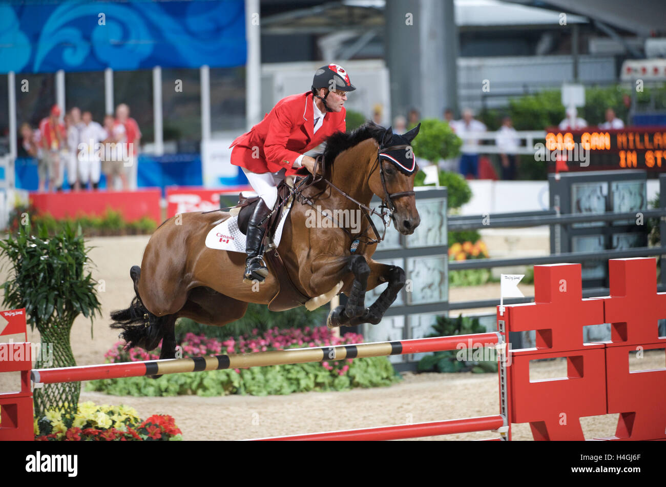 Jeux olympiques 2008 de Beijing, Hong Kong (Jeux) août 2008, Ian Millar (CAN) équitation dans Style, premier tour de saut Banque D'Images