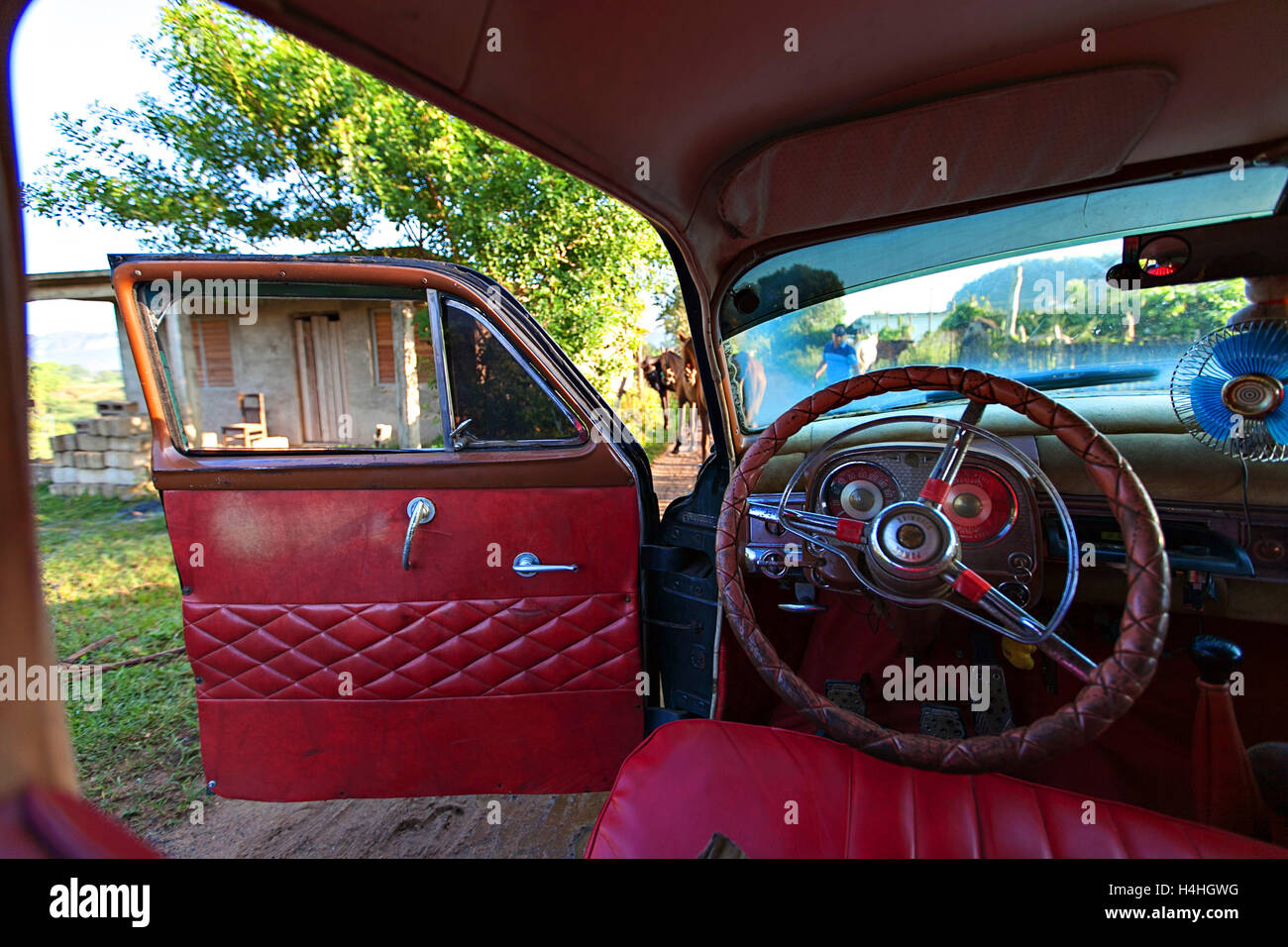L'intérieur d'une vieille voiture - La Havane, Cuba Banque D'Images