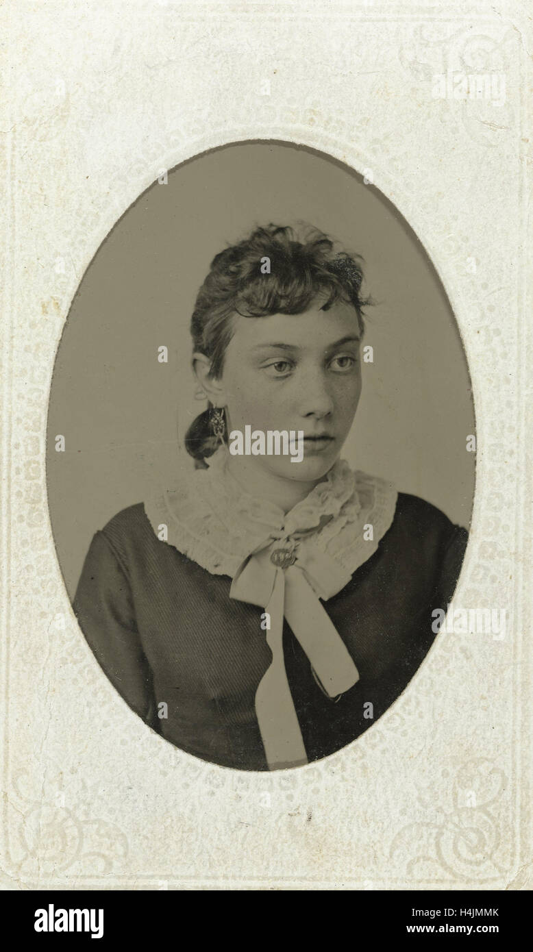 Portrait d'une femme, Urlin & Beckley's Photo Gallery, ch. 1860 - c. 1890 Banque D'Images
