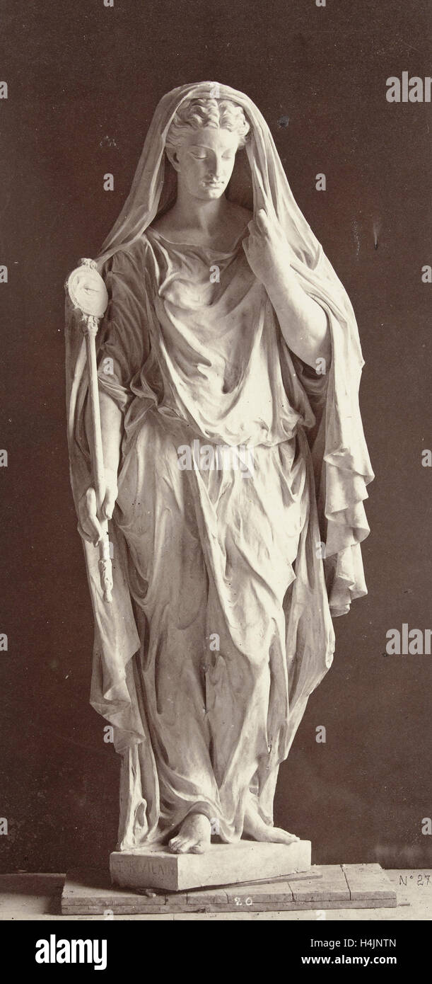 Veiled woman statue Banque de photographies et d'images à haute résolution  - Alamy