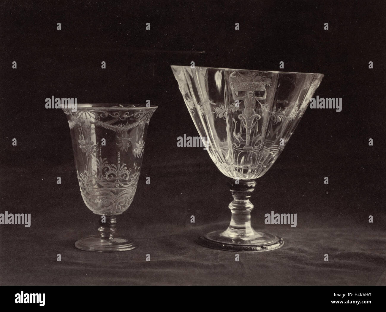 Couper le verre de cristal deux, du Louvre, Charles Thurston Thompson, c. 1866 - c. 1890 Banque D'Images