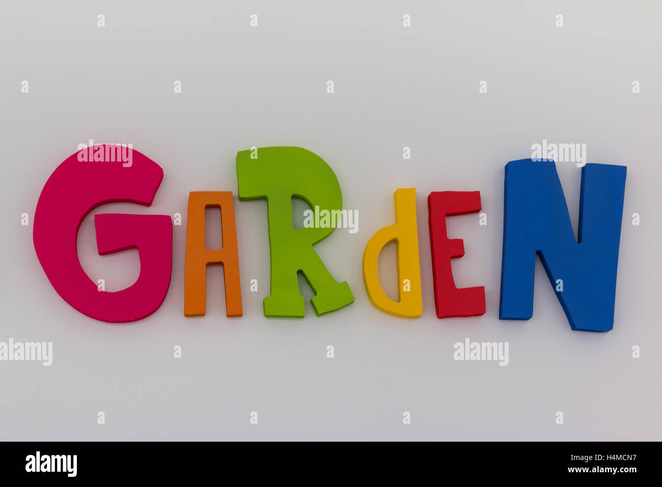 Mots colorés Jardin : Message texte sur fond blanc Banque D'Images