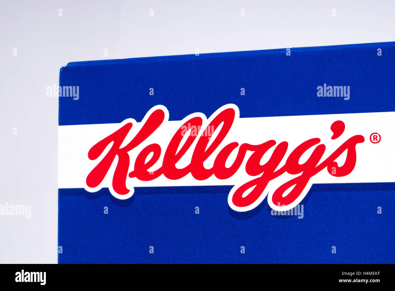 Londres, Royaume-Uni - 13 octobre 2016 : un gros plan de l'Kelloggs logo sur un paquet de Frosties, le 13 octobre 2016. Banque D'Images