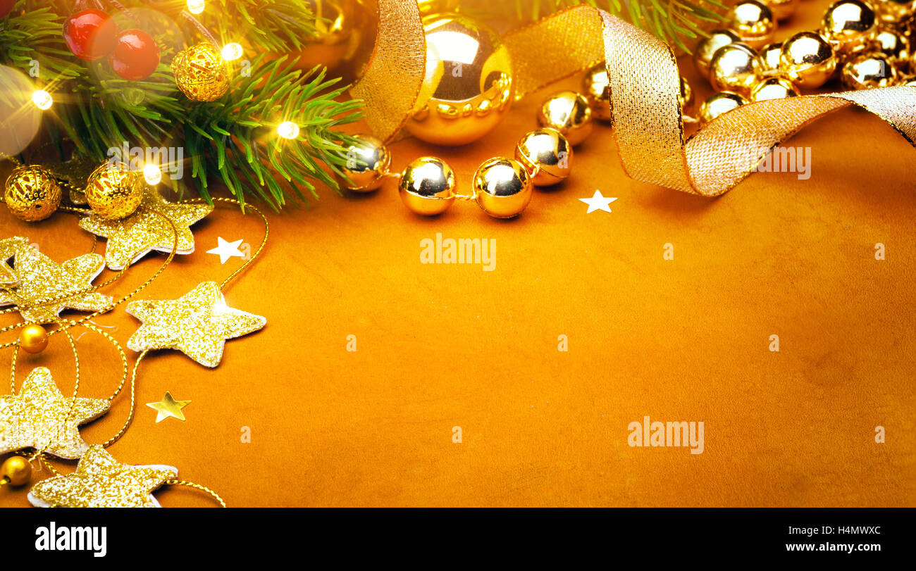 Vacances de Noël art party background ; décorations de Noël et les lumières de l'arbre Banque D'Images