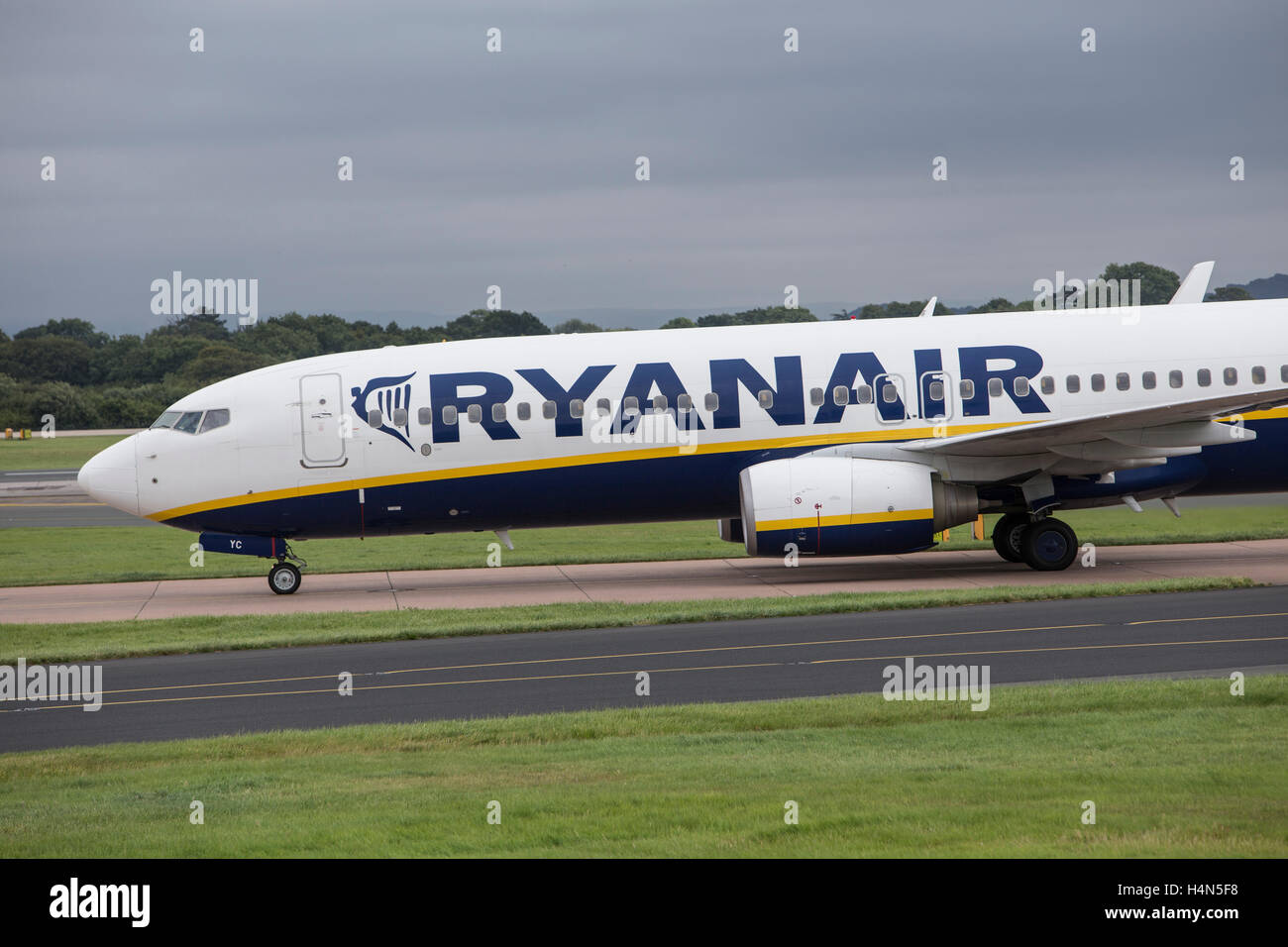 RyanAir Boeing 737-8au Ringways Manchester Airport Banque D'Images