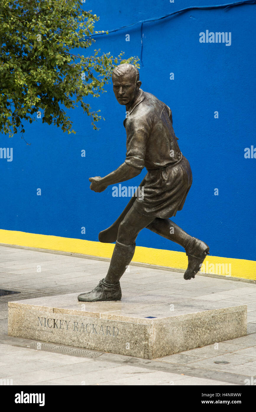 Statue en bronze de Nicky Rackard, célèbre hurler, wexford Wexford town center Banque D'Images