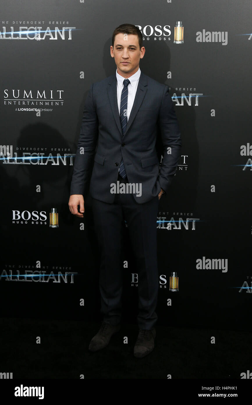 NEW YORK-MAR 14 Miles Teller : l'Acteur participe à la série 'divergentes : New York' Allegiant premiere dans l'AMC Loews Lincoln Square 13 Theatre le 14 mars 2016 dans la ville de New York. Banque D'Images