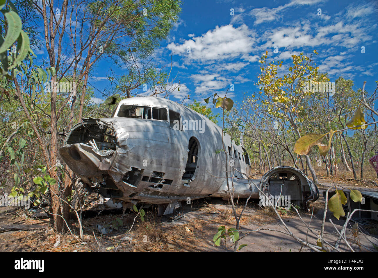 L'épave d'un Douglas C-47 Skytrain, en bordure d'un marais salant, Vansittart Bay, en Australie occidentale. Le C-47 Banque D'Images
