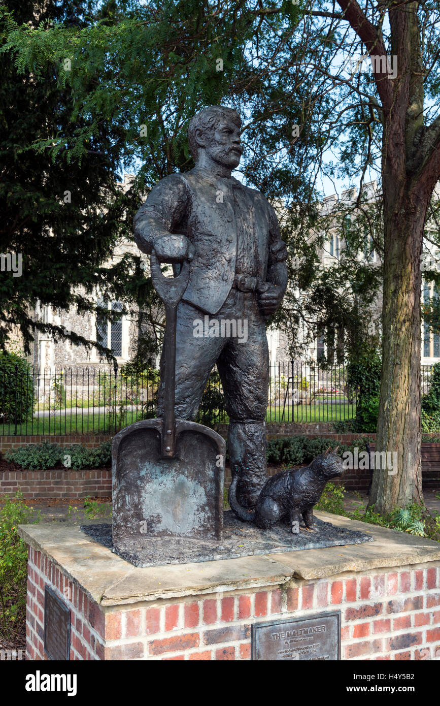 Le Maltmaker statue par Jill Tweed à Ware, Hertfordshire Banque D'Images