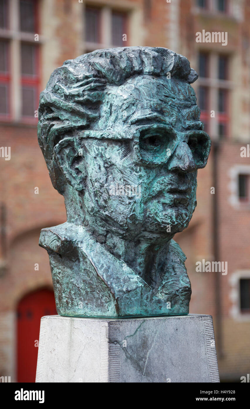 Le buste de Frank van Acker (Achiel de son fils, le premier maire socialiste de Bruges, Brugge) Banque D'Images