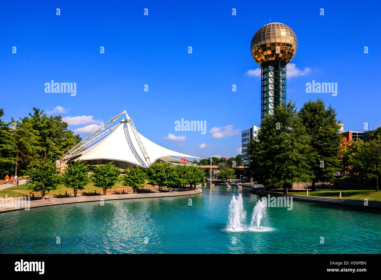 L'également sunsphere éclipse le 1982 World's Fair Park à Knoxville, TN Banque D'Images