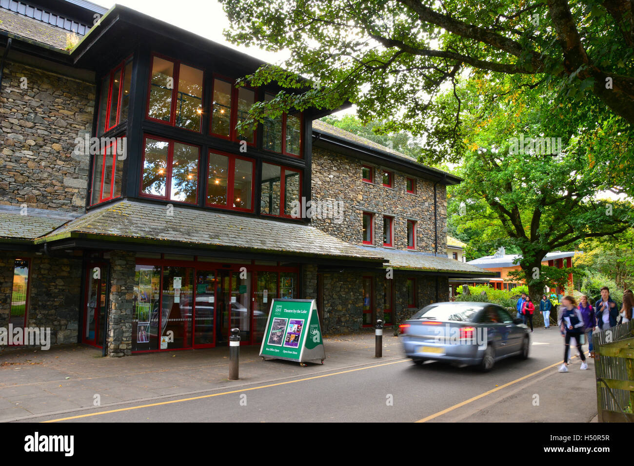 Le théâtre par le lac, Keswick, Cumbria, Royaume-Uni Banque D'Images