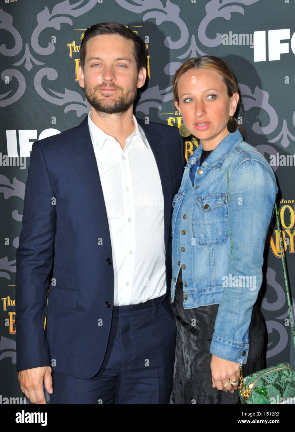 Fichier. 18 Oct, 2016. TOBEY MAGUIRE et sa femme Jennifer Meyer, designer de bijoux ont mutuellement décidé de l'appeler se ferme après 9 ans de mariage. Ils ont deux enfants : 9 fille, Ruby, et son fils, Otis 7. Sur la photo : 7 janvier, 2014 - Los Angeles, Californie, États-Unis - Tobey Maguire, Jennifer Meyer assistant à la première de Los Angeles ''Le butin de Babylone'' tenue à la Directors Guild Of America à Los Angeles, Californie. Image Crédit : © D. Long/Globe Photos/ZUMAPRESS.com) Banque D'Images