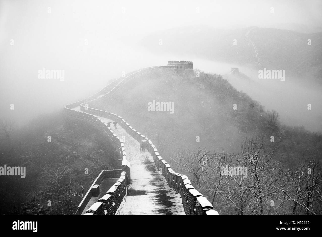 Une partie de la section de Mutianyu de la Grande muraille de Chine sous la neige en hiver à Mutianyu près de Beijing Chine Banque D'Images