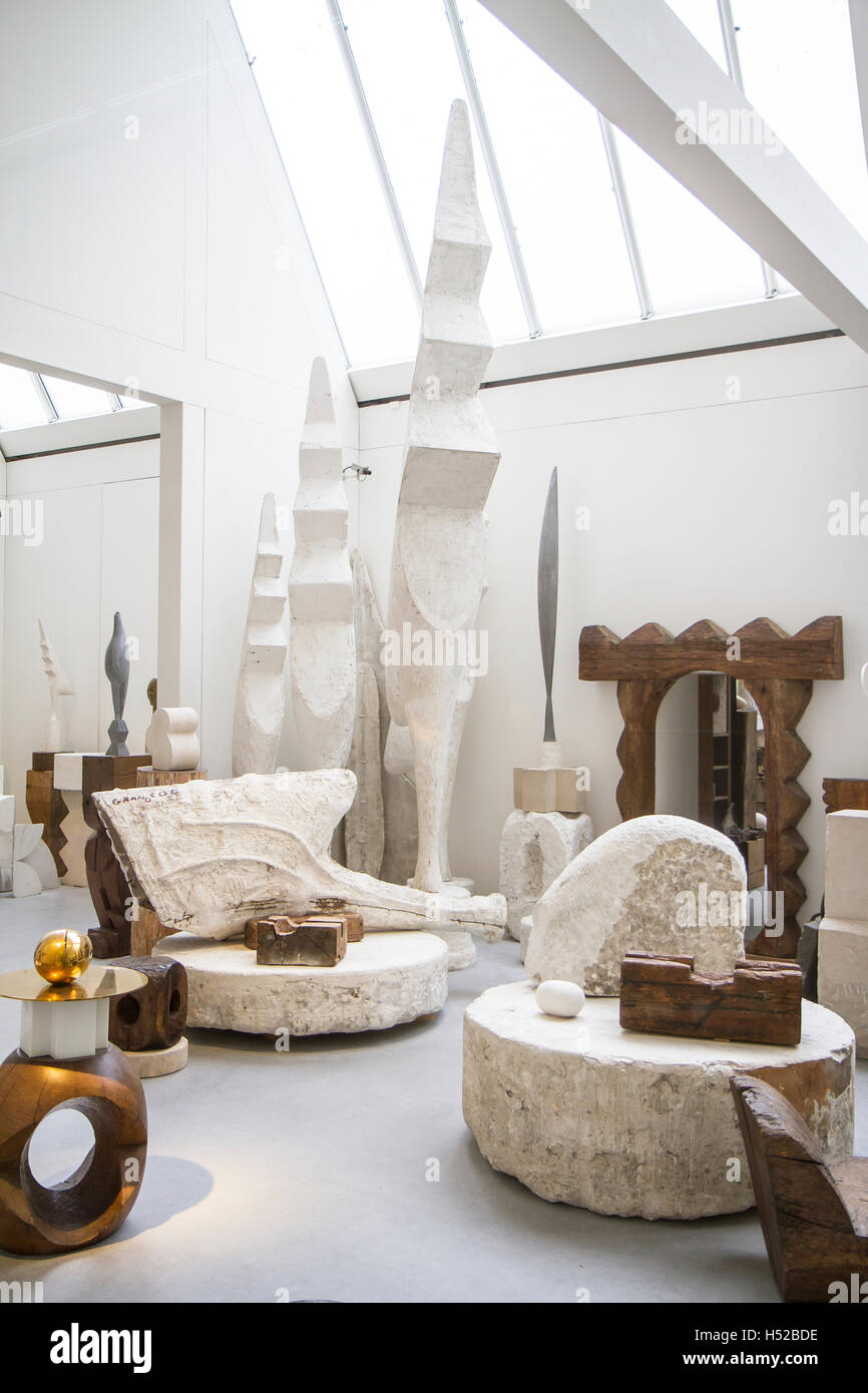 L'atelier Constantin Brancusi affiché dans son ancien studio à côté du centre pompidou à paris Banque D'Images