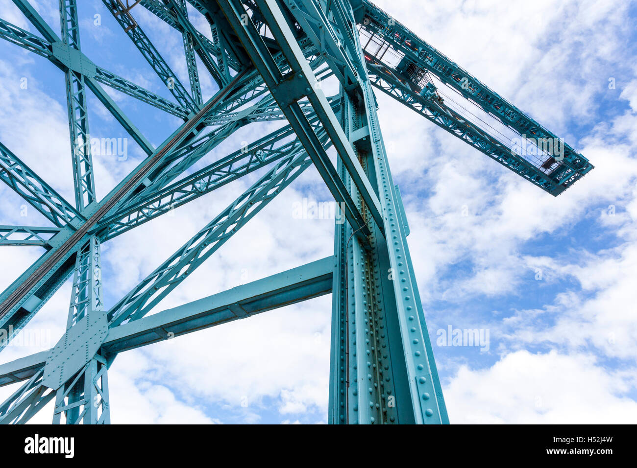 La grue Titan à côté de la rivière Clyde à Clydebank, Glasgow, Écosse Royaume-Uni - 150 pieds de haut grue cantilever construit en 1907. Banque D'Images