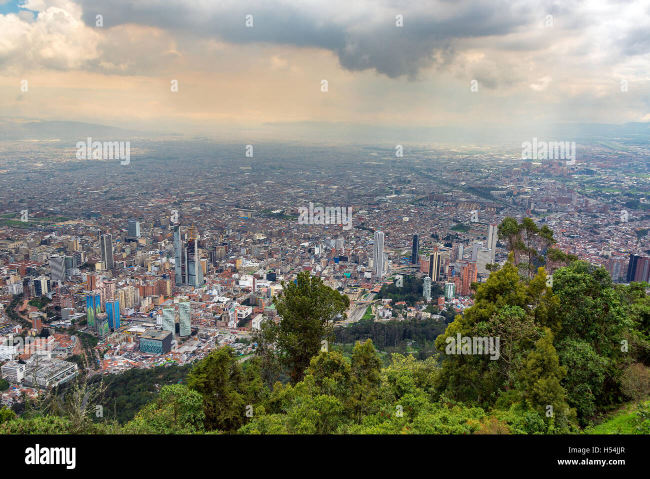 Paysage urbain du centre-ville de Bogota, Colombie, vu de Monserrate Banque D'Images