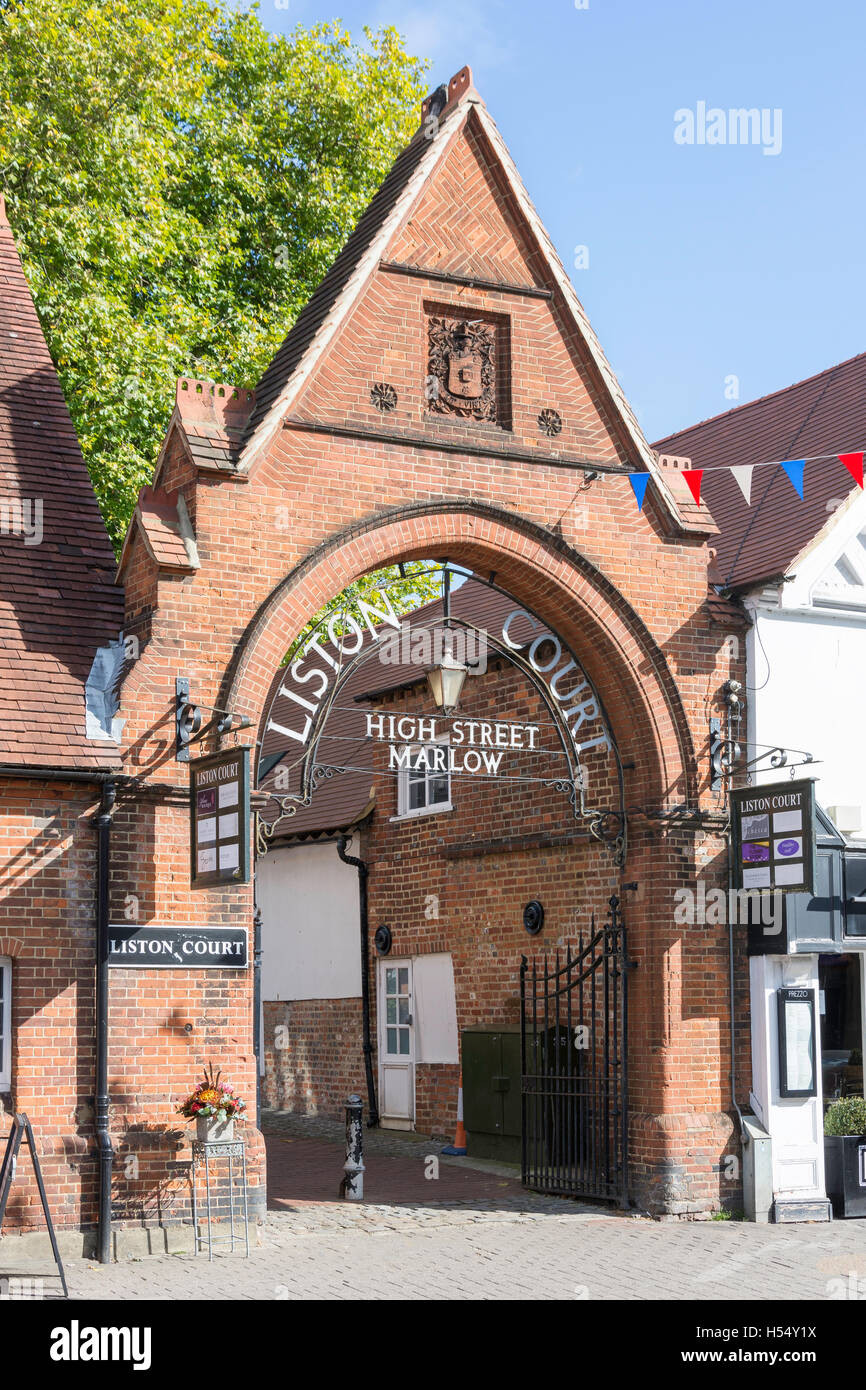 Liston Court, High Street, Marlow, Buckinghamshire, Angleterre, Royaume-Uni Banque D'Images