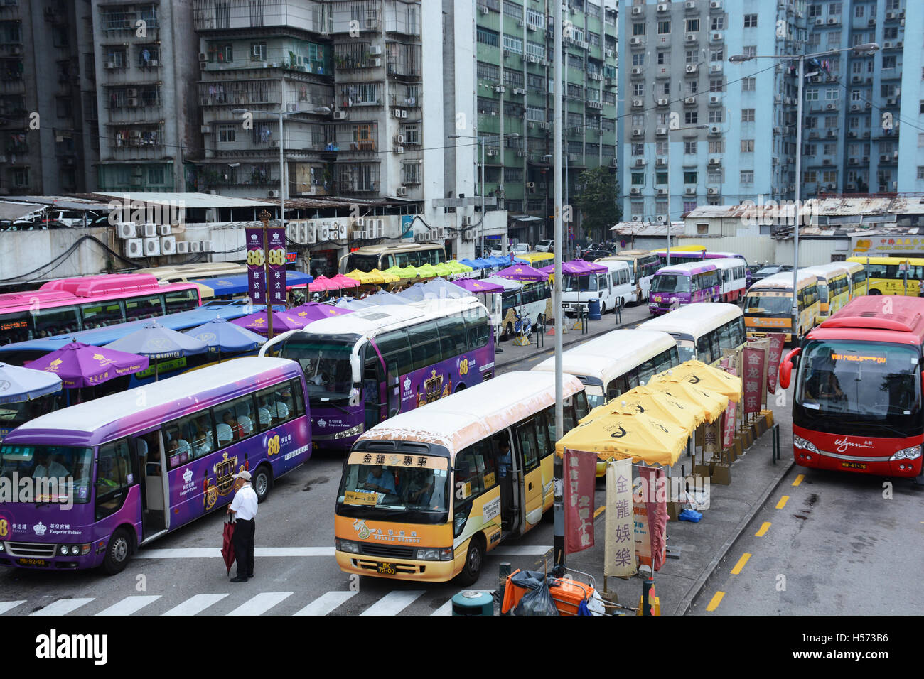 Les autobus de courtoisie shuttel fot hôtel casino à Macao à la frontière de la Chine Banque D'Images