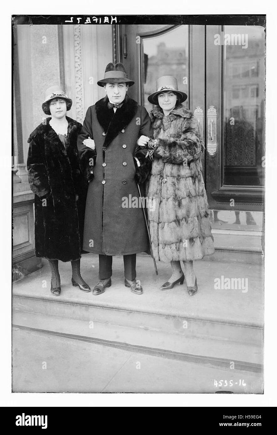 Hei pourrait se référer à une personne, un lieu ou un concept, mais sans autre contexte, la signification exacte n'est pas claire. Banque D'Images