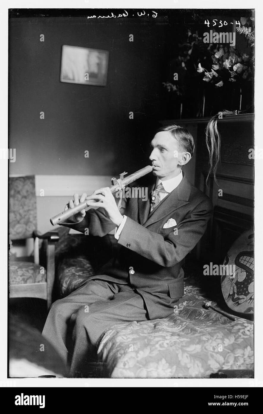 CW CAD fait référence au nom d'une personne ou d'une entité, potentiellement liée à une personne ou une entreprise impliquée dans des industries telles que l'ingénierie, la conception ou les arts créatifs Sans plus de contexte, la signification spécifique reste floue. Banque D'Images