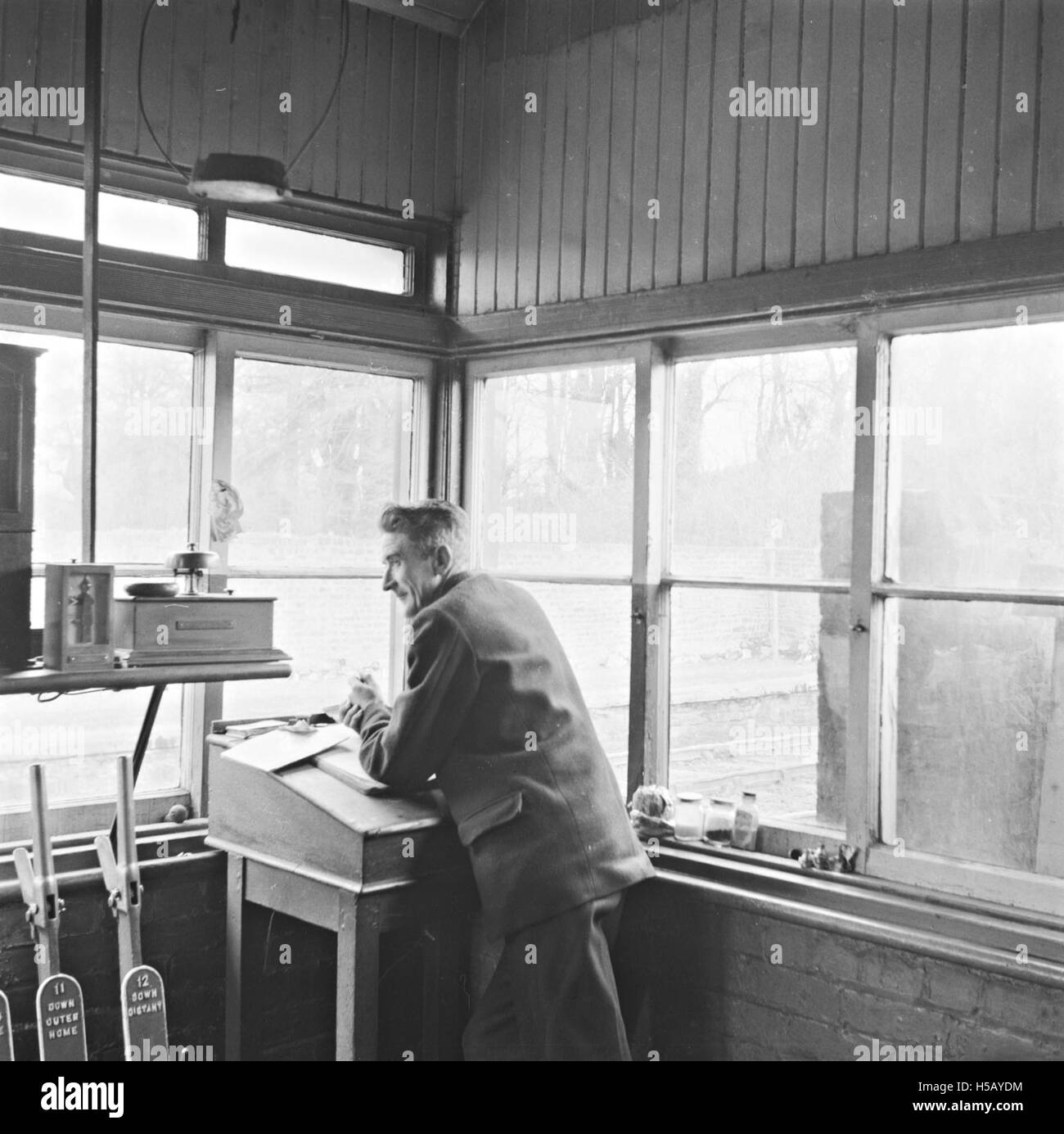Le 24 décembre 1960 marque une date importante dans l'histoire. Les événements ou le contexte entourant cette date pourraient se rapporter à des événements d'importance mondiale, nationale ou culturelle. Banque D'Images
