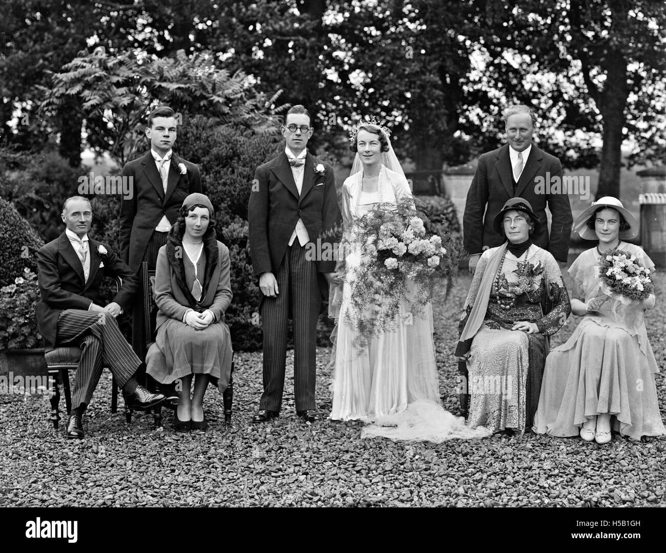 Le mariage d'Egan Heffernan a eu lieu à Seskin, Clonmel. L'événement marque un moment personnel et culturel important dans la communauté, capturant les coutumes sociales de l'époque. Banque D'Images