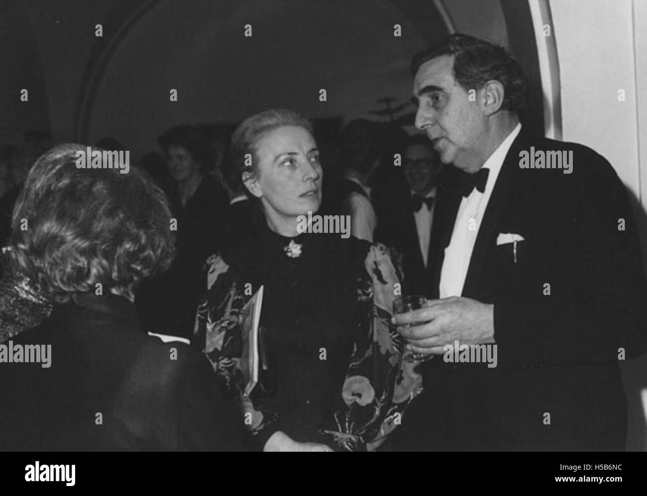 Le concert de Banqueting House, qui a eu lieu en 1974, était une activité de collecte de fonds pour le Library Appeal. L'événement comportait probablement des spectacles pour soutenir le développement ou l'expansion d'une bibliothèque publique. Banque D'Images