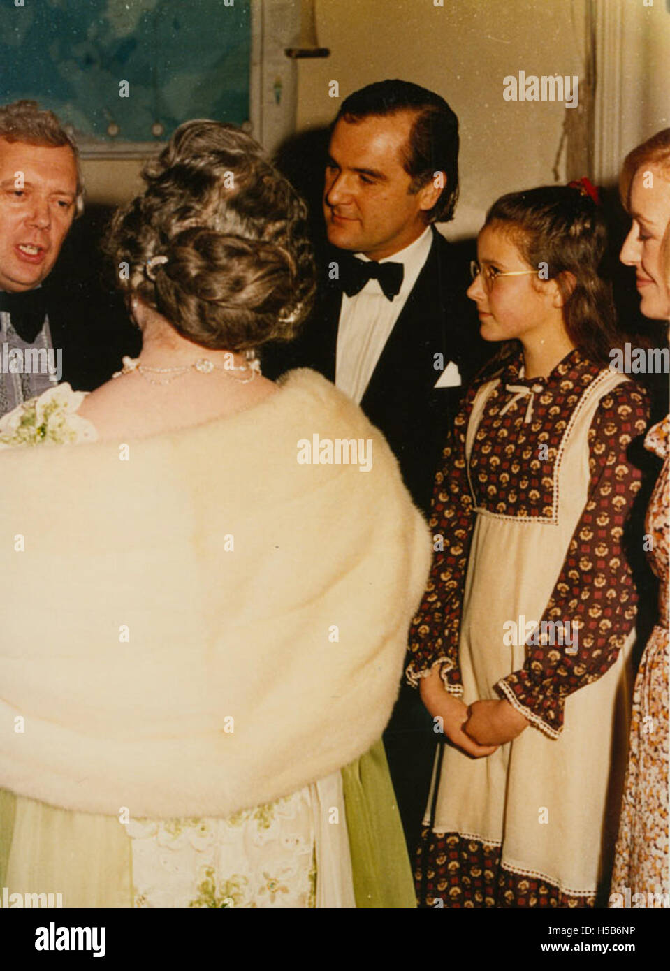 Le concert de Banqueting House en 1974 a été organisé pour recueillir des fonds pour l'appel de bibliothèque. Cet événement culturel comportait des spectacles pour soutenir le développement des bibliothèques locales, soulignant l’importance de l’éducation et des arts Banque D'Images