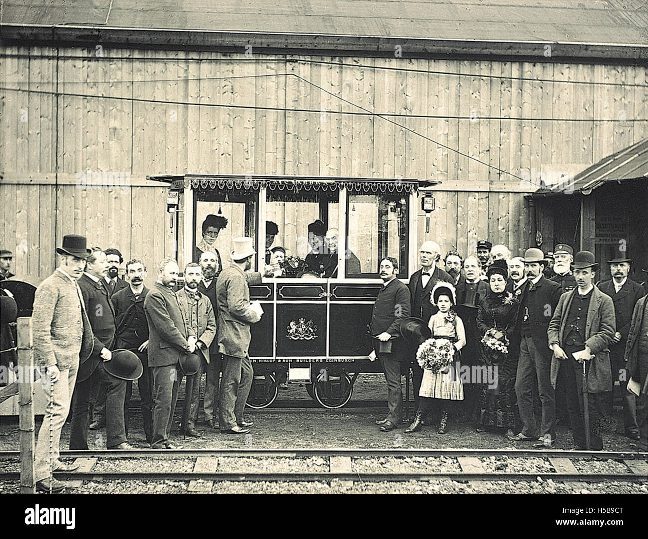 W.E. Gladstone, un homme d'État britannique, a assisté à l'exposition d'Édimbourg, mettant en valeur son implication dans des événements politiques et culturels. Banque D'Images